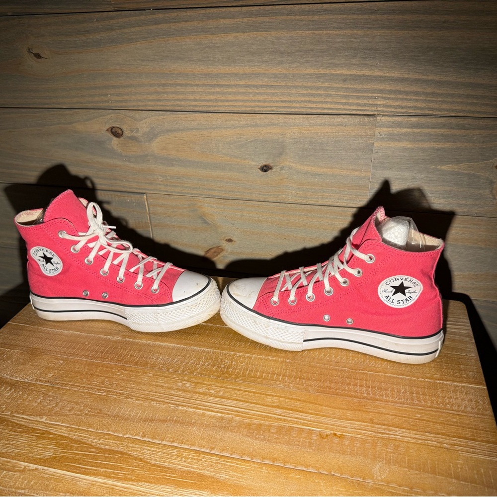 Converse Classic Pink Canvas High-Tops